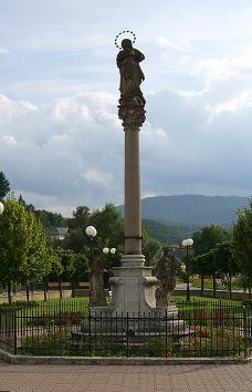 Pestsäule (Mariensäule) Richtung Grund
